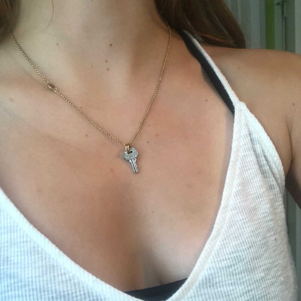 Silver Key Necklace 🗝💎🗝